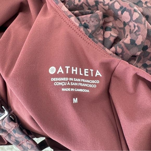 Athleta Keyhole One Piece Swimsuit - Picture 7 of 9